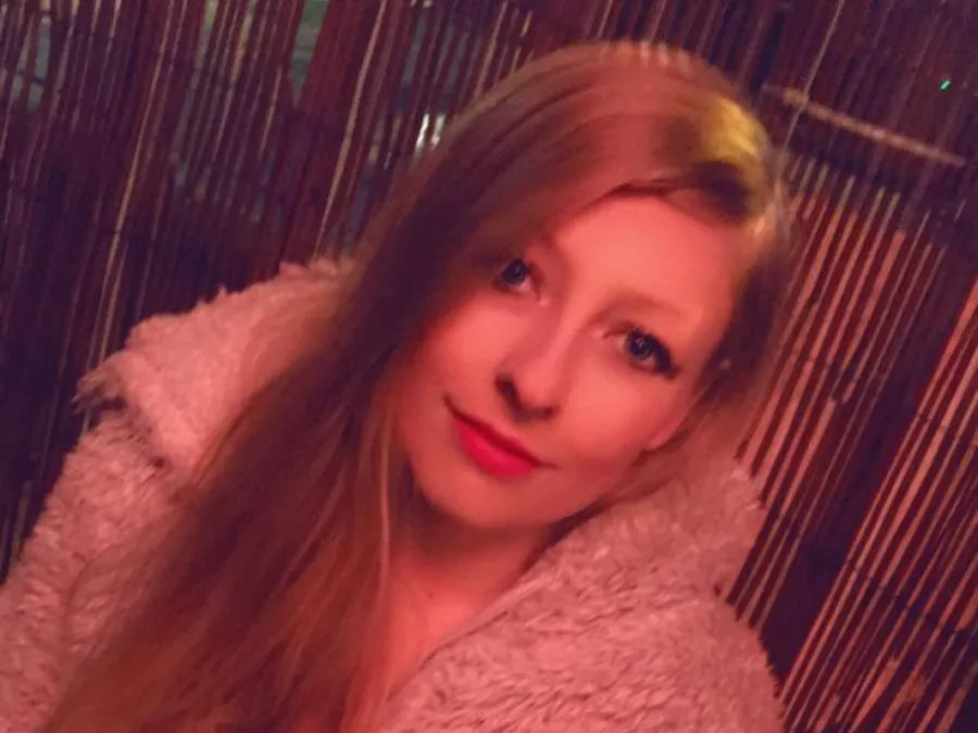 Image de profil du modèle de webcam Pervyblondebby