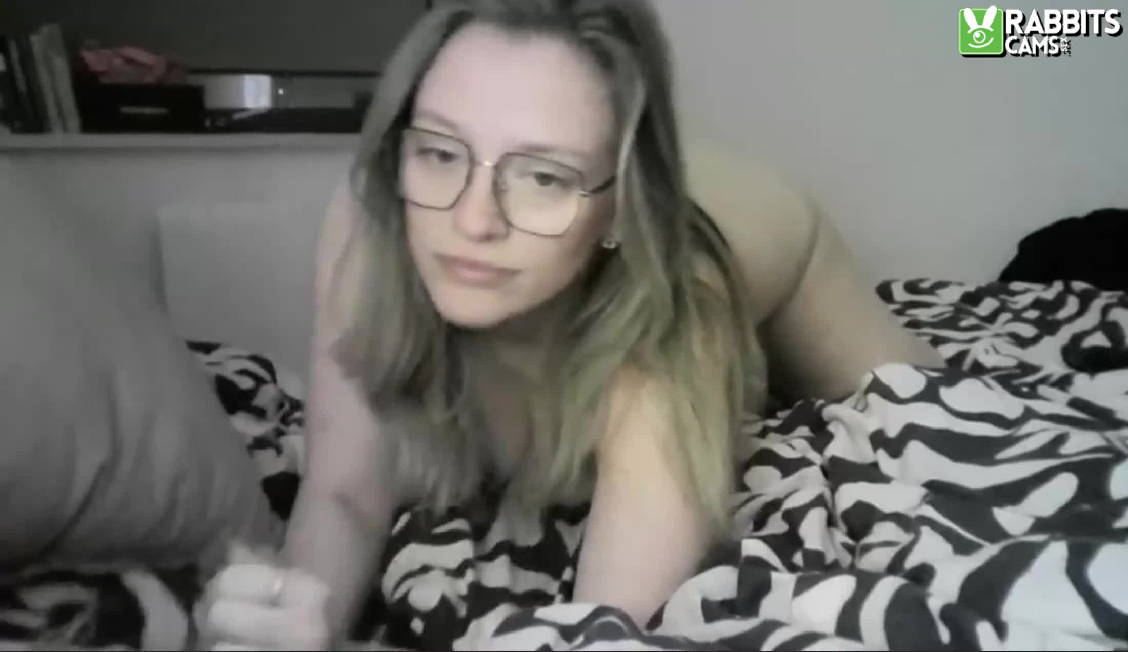 Performer DevilblondeUK Video 1