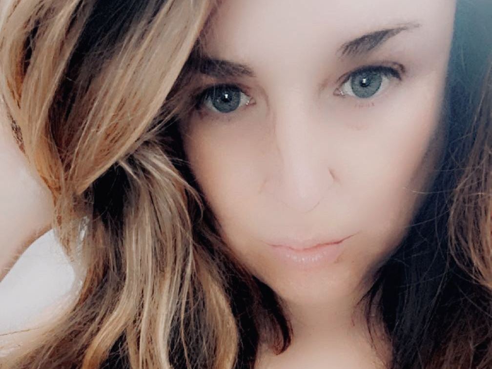 SEXYCURVYSCOUSEDOLLXX profilbild på webbkameramodell