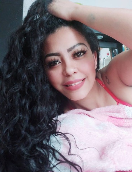 Performer QueenOfQuirtXX Photo 7