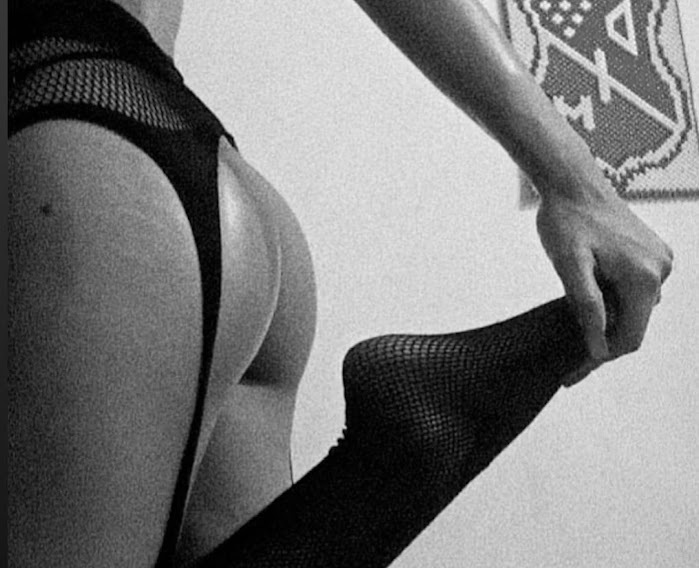 Performer CumIntoMyAss18xXx Photo 11