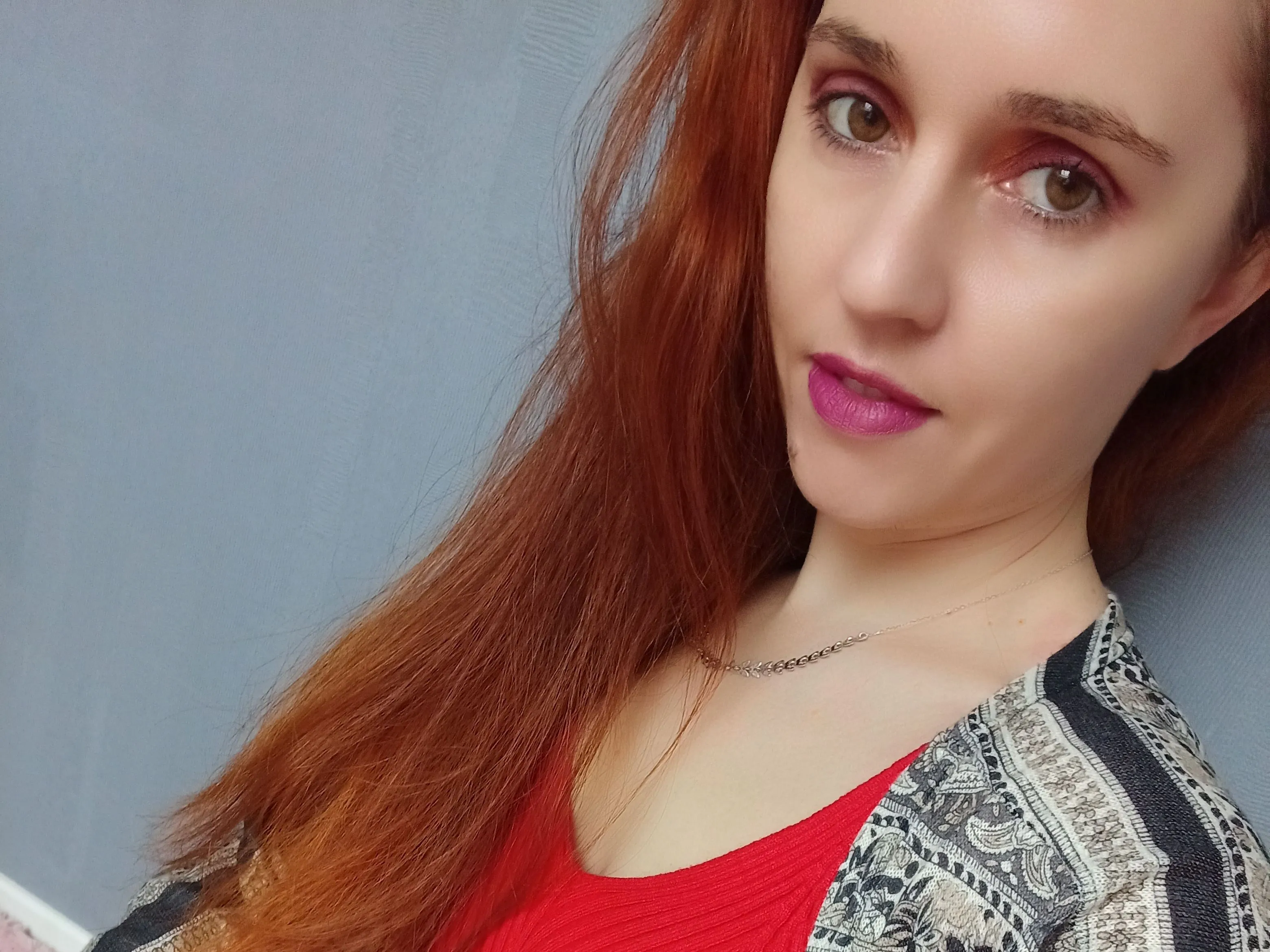 Image de profil du modèle de webcam KiraFoxOfficial