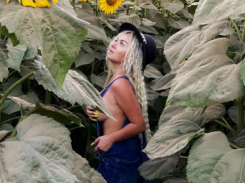 Artista HanaBonnie Foto 7