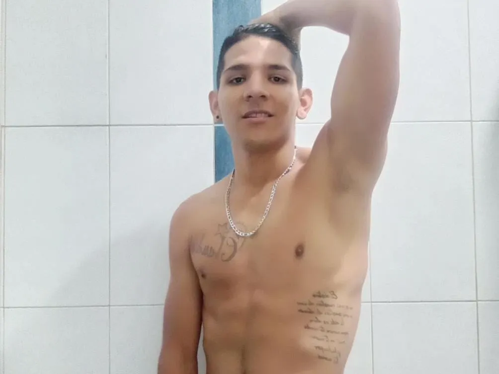 Image de profil du modèle de webcam DoniPervert