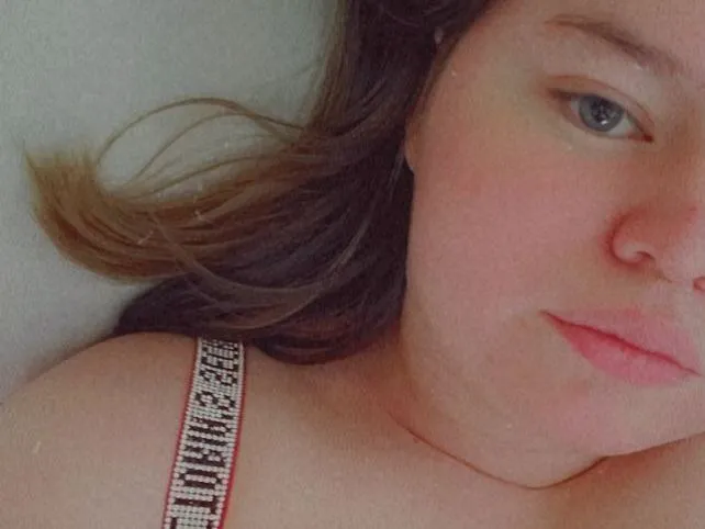 IslaStevens profilbild på webbkameramodell