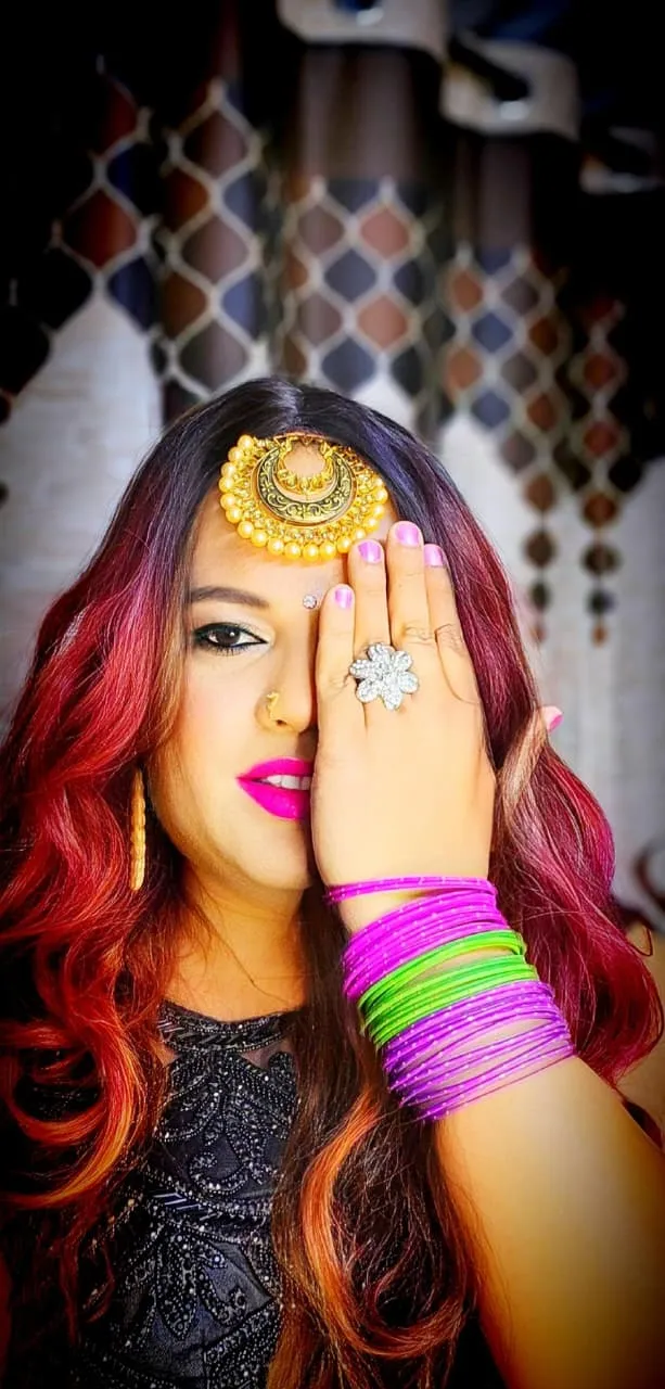 Performer INDIANSISSYCHUBBY Photo 6