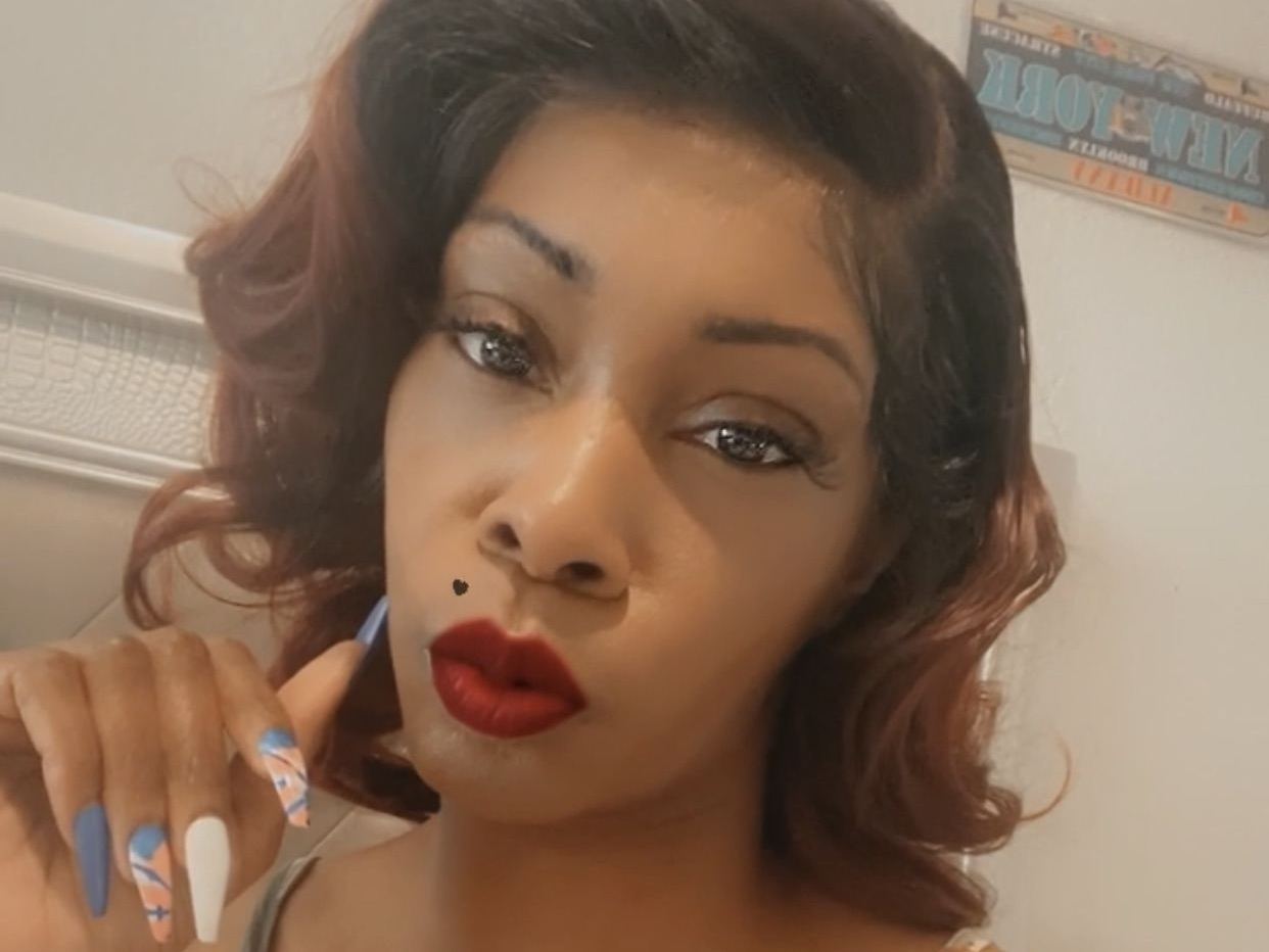 PiperOlson immagine del profilo del modello di cam