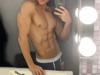 Image de profil du modèle de webcam ChristianLevinee