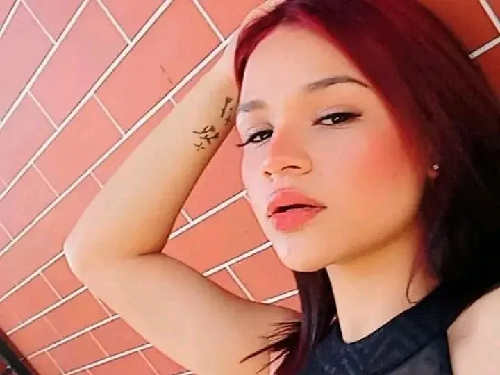 EmmaLopeez profilbild på webbkameramodell