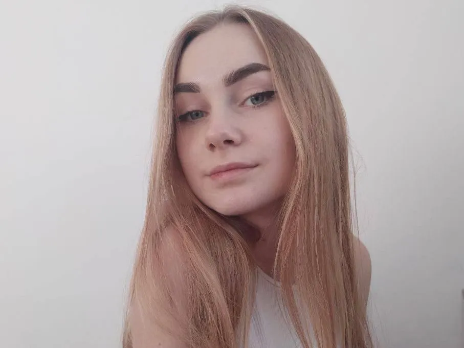 Foto de perfil de modelo de webcam de RimaRe