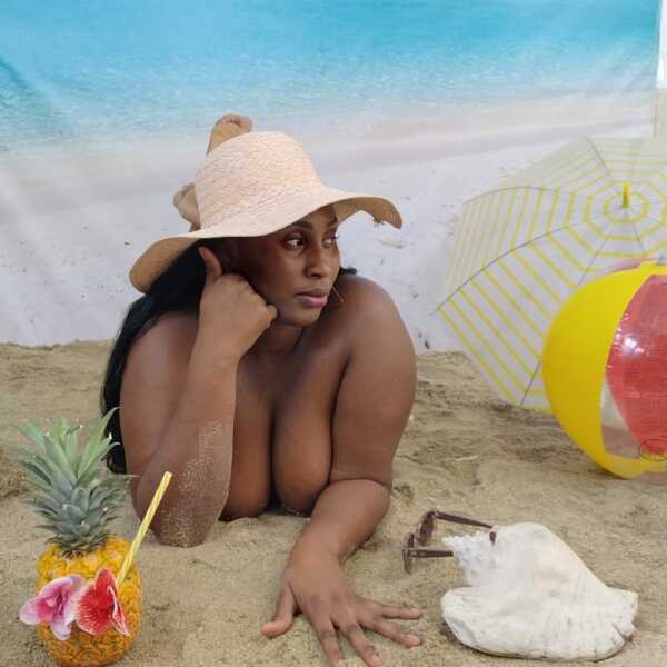 Performer NicoleNashh Photo 2