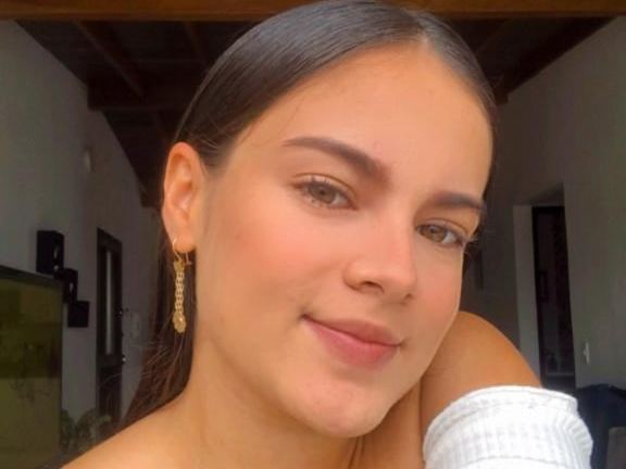 laddyxcay profilbild på webbkameramodell