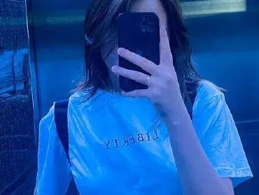 CaraBridget profielfoto van cam model