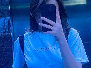 CaraBridget profilbild på webbkameramodell