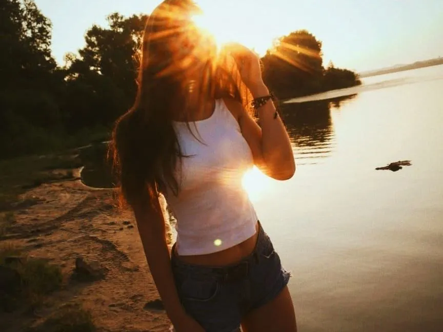 ineffablems profielfoto van cam model