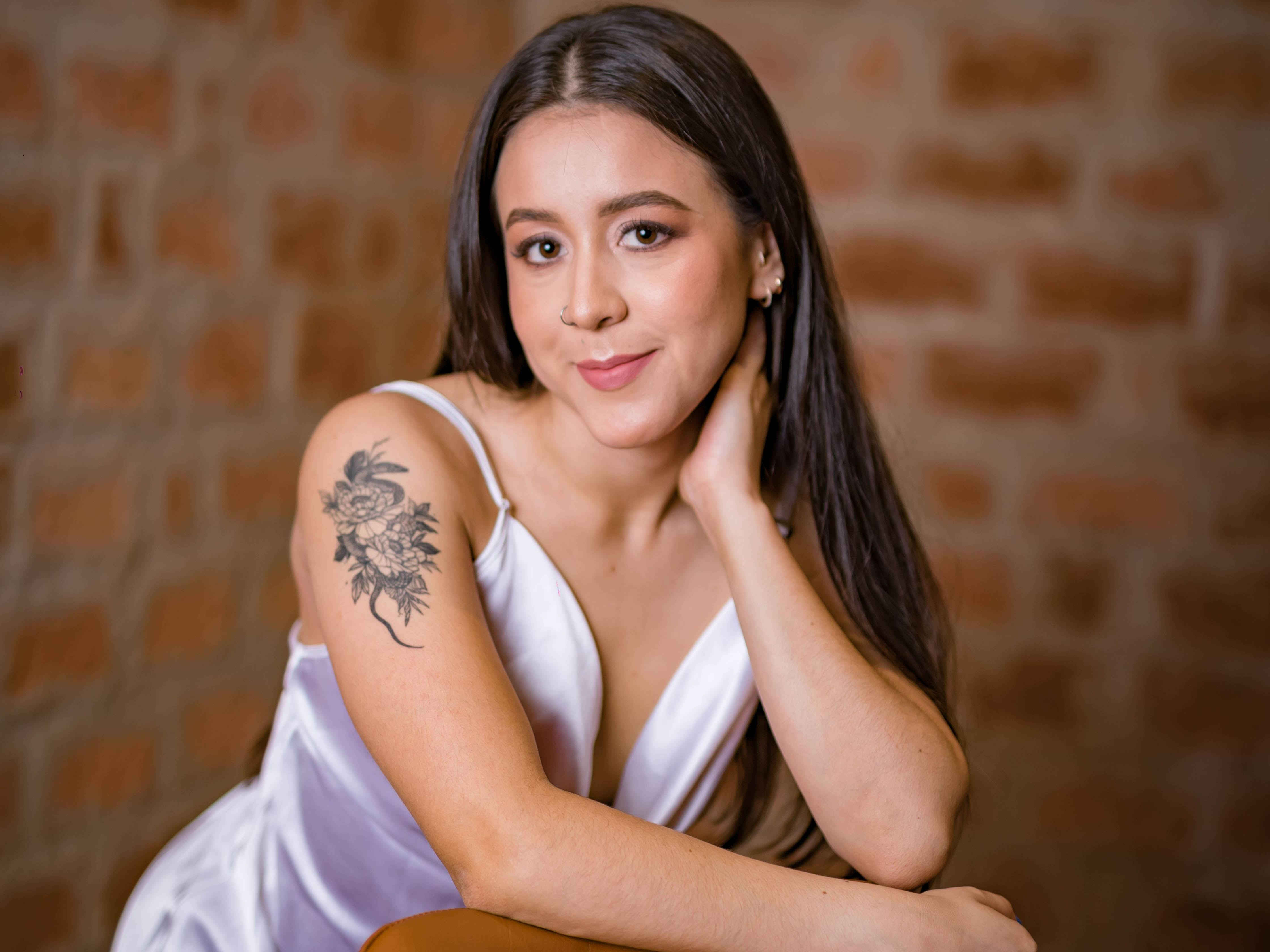 JulianaSuarez immagine del profilo del modello di cam