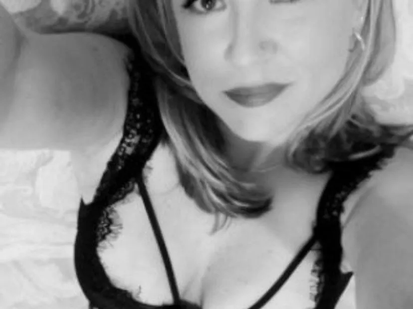 Image de profil du modèle de webcam Love6969