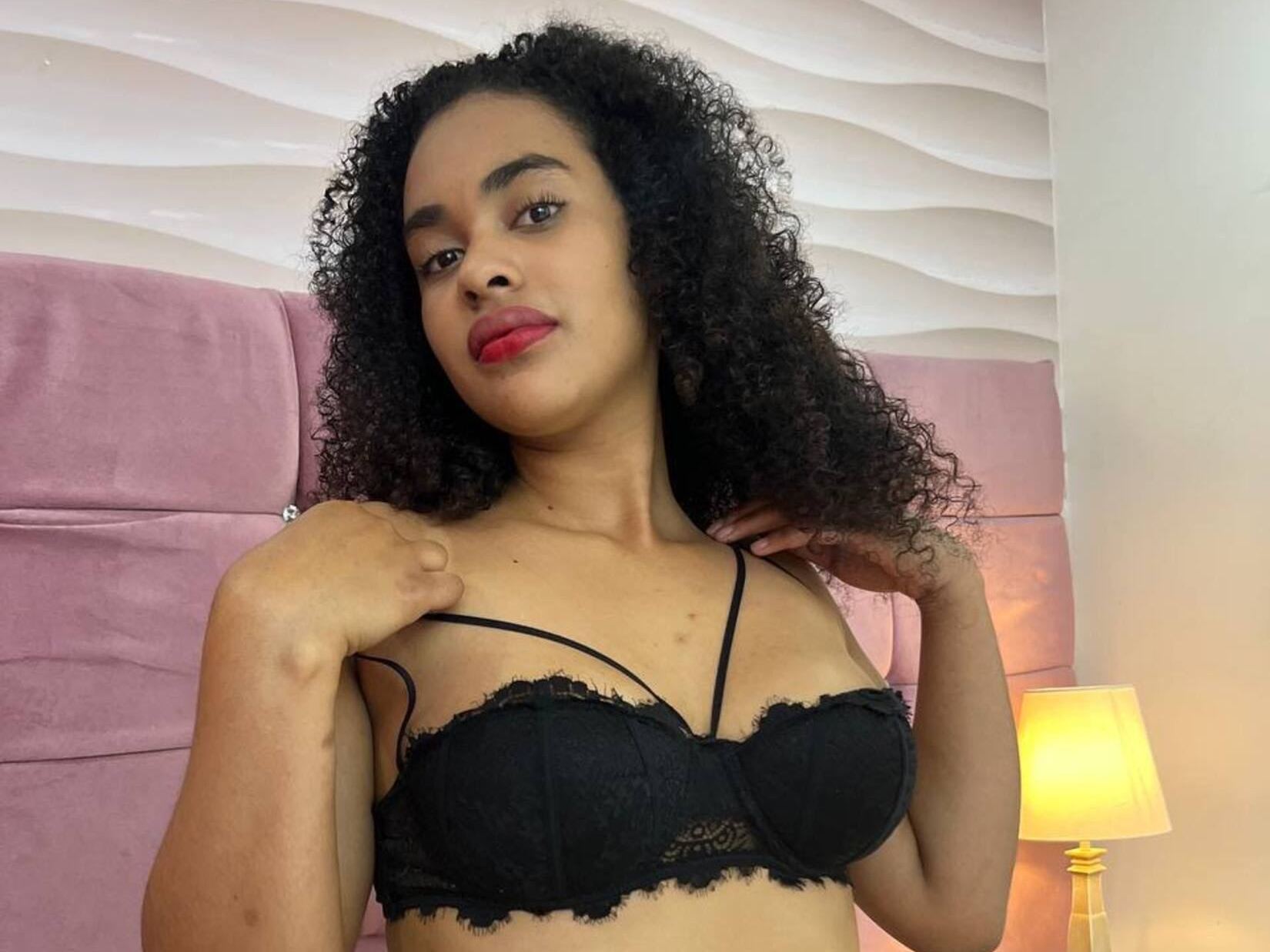 AgathaPradaa profielfoto van cam model
