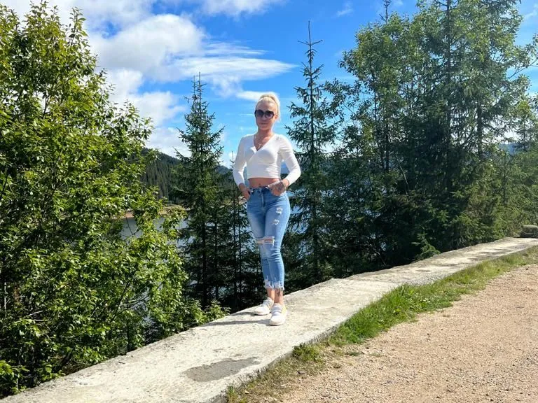 Profilbilde av SUZZANE webkamera modell