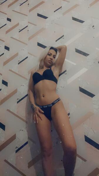 Interprète SUZZANE Photo 5