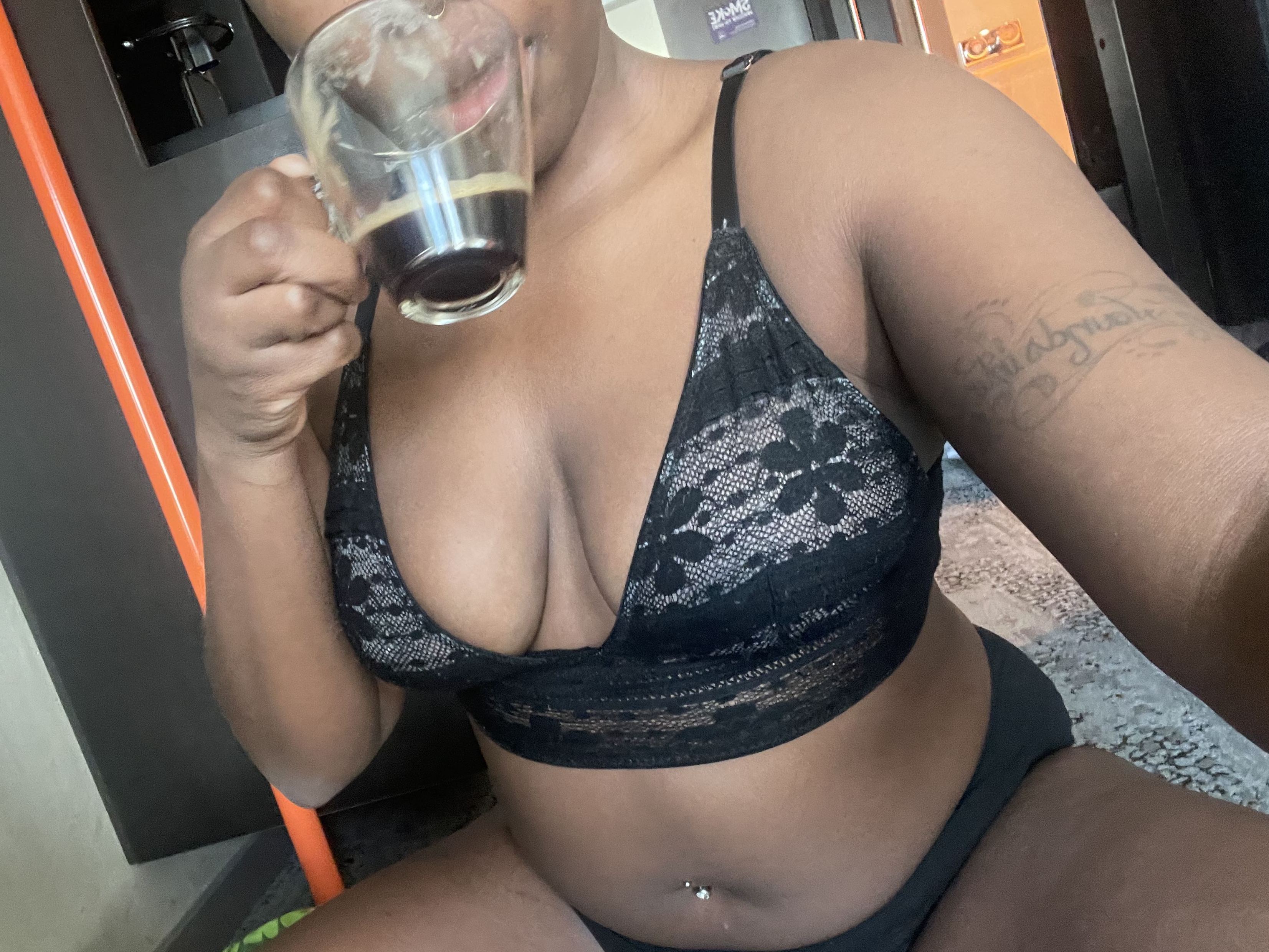 FreyaFit cam model profile picture