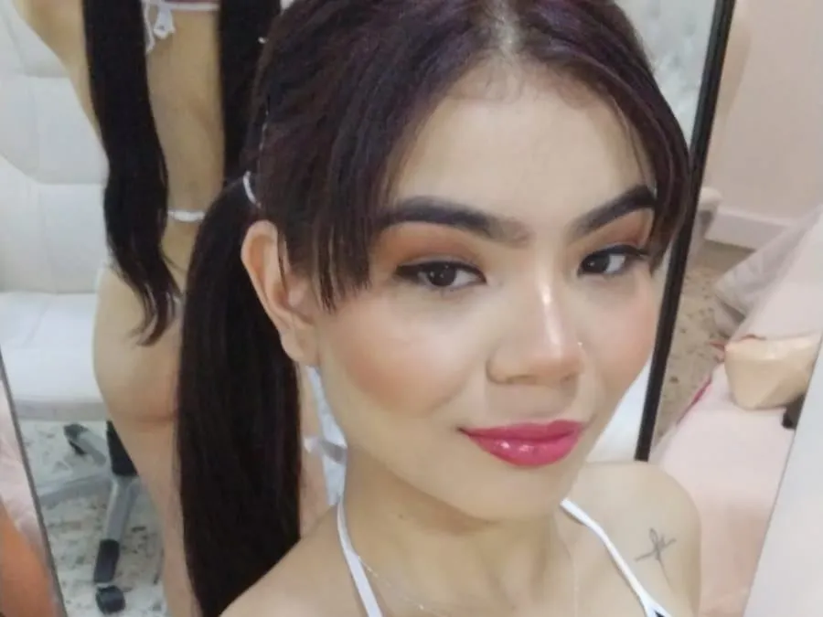 Foto de perfil de modelo de webcam de NahiaHot69