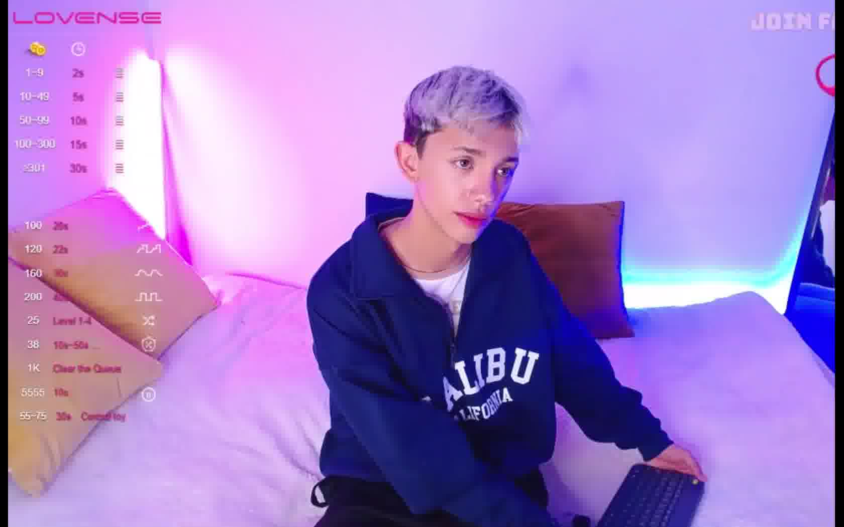 Performer TomyRox Video 1