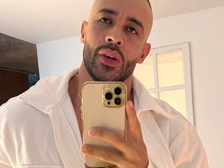 MateoOspiina profielfoto van cam model