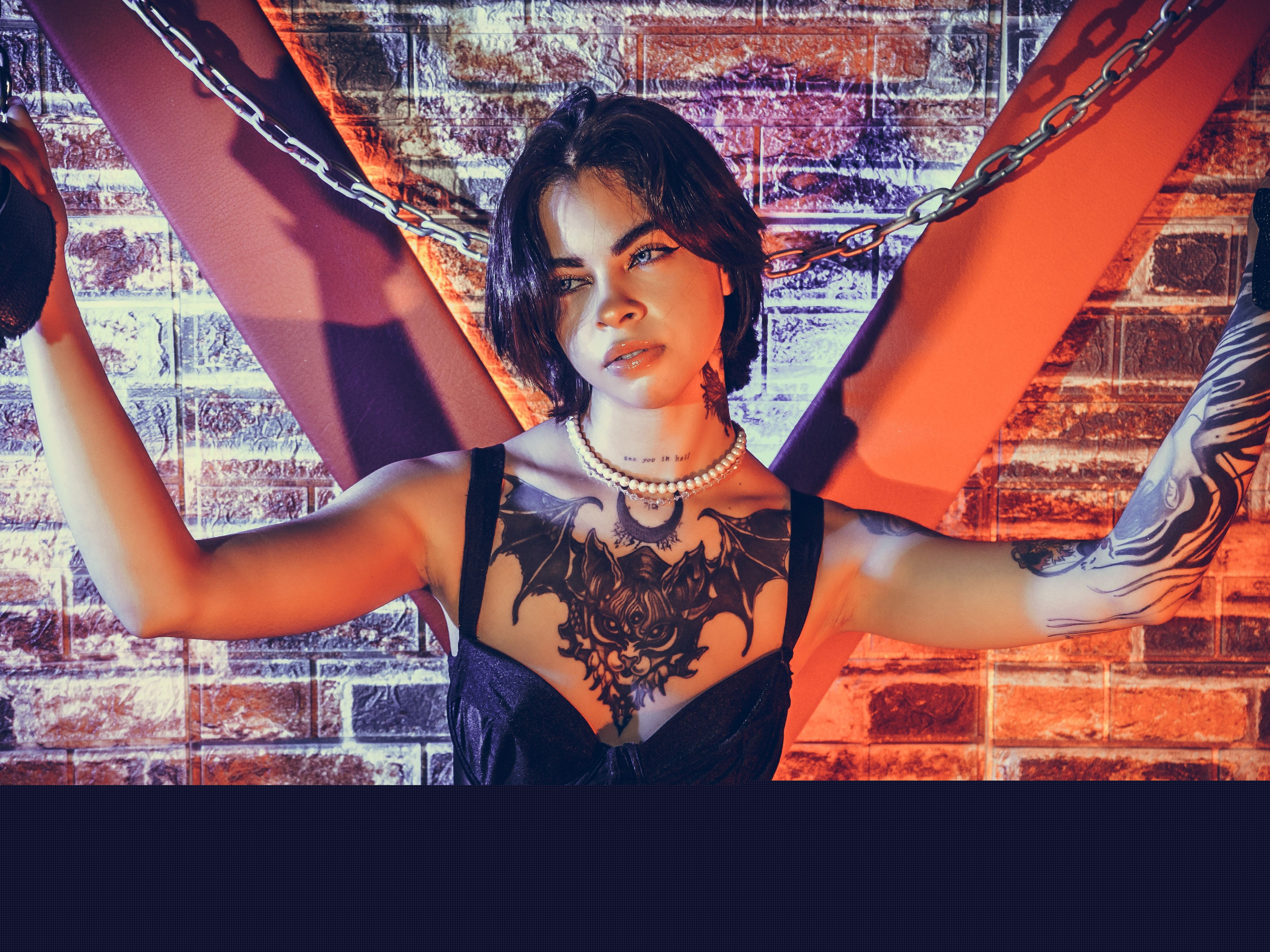 Imagen de perfil de modelo de cámara web de IamVivi