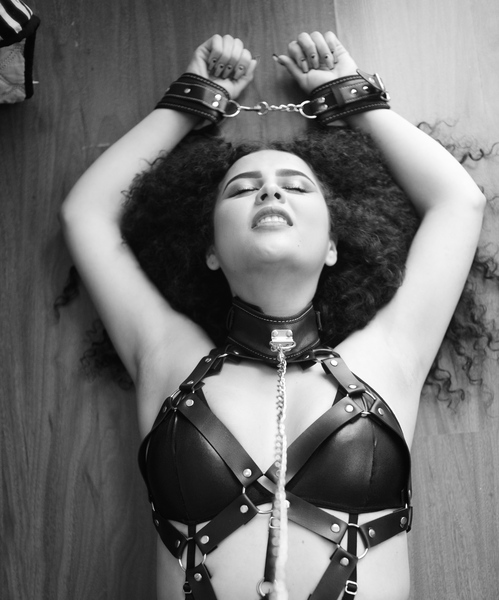 Artist ArianaBenz Foto 11