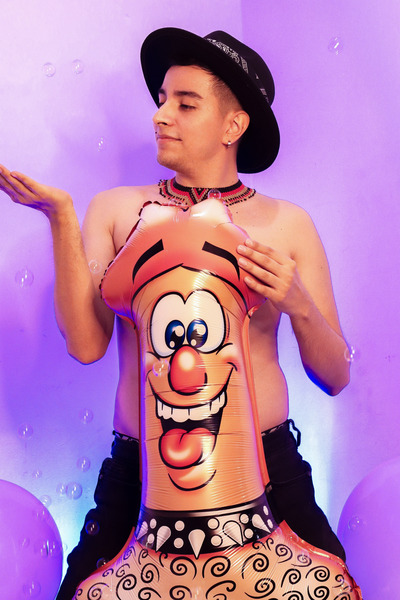 Performer JhoannSaenz Photo 8