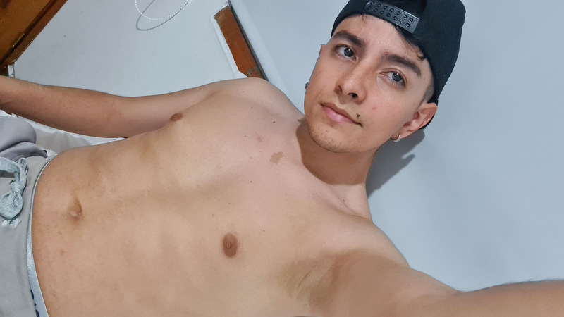 Performer JhoannSaenz Photo 12