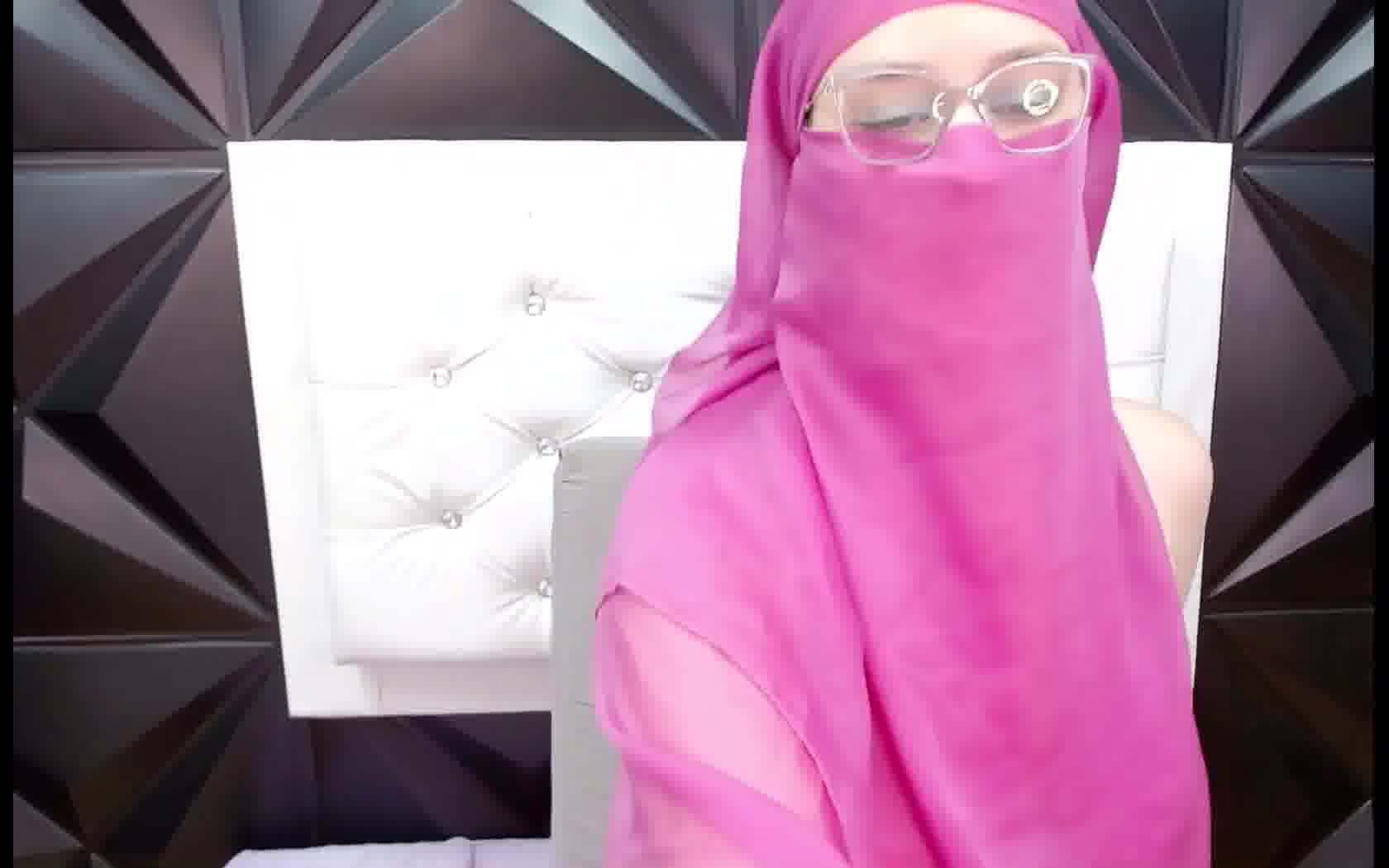 Artist ZaidaHaziri Video 1