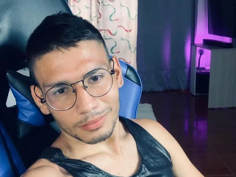 Image de profil du modèle de webcam Timothyjones18