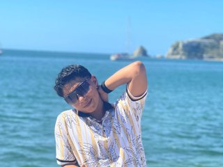 Profilbilde av RichiMontes19 webkamera modell