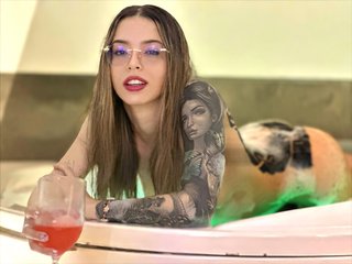 EmaMalkova profilbild på webbkameramodell 