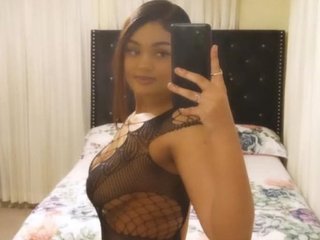 MadiAyala profielfoto van cam model 