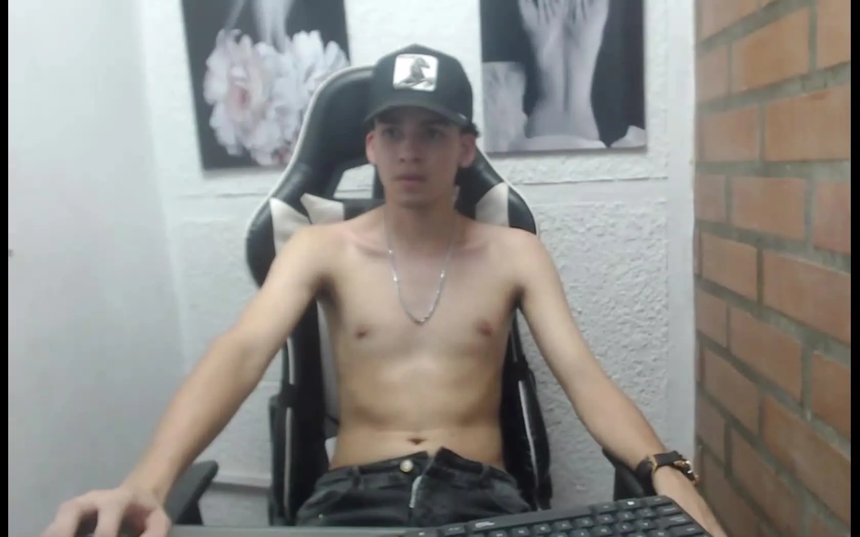 Interprète Mike233 Vidéo 1