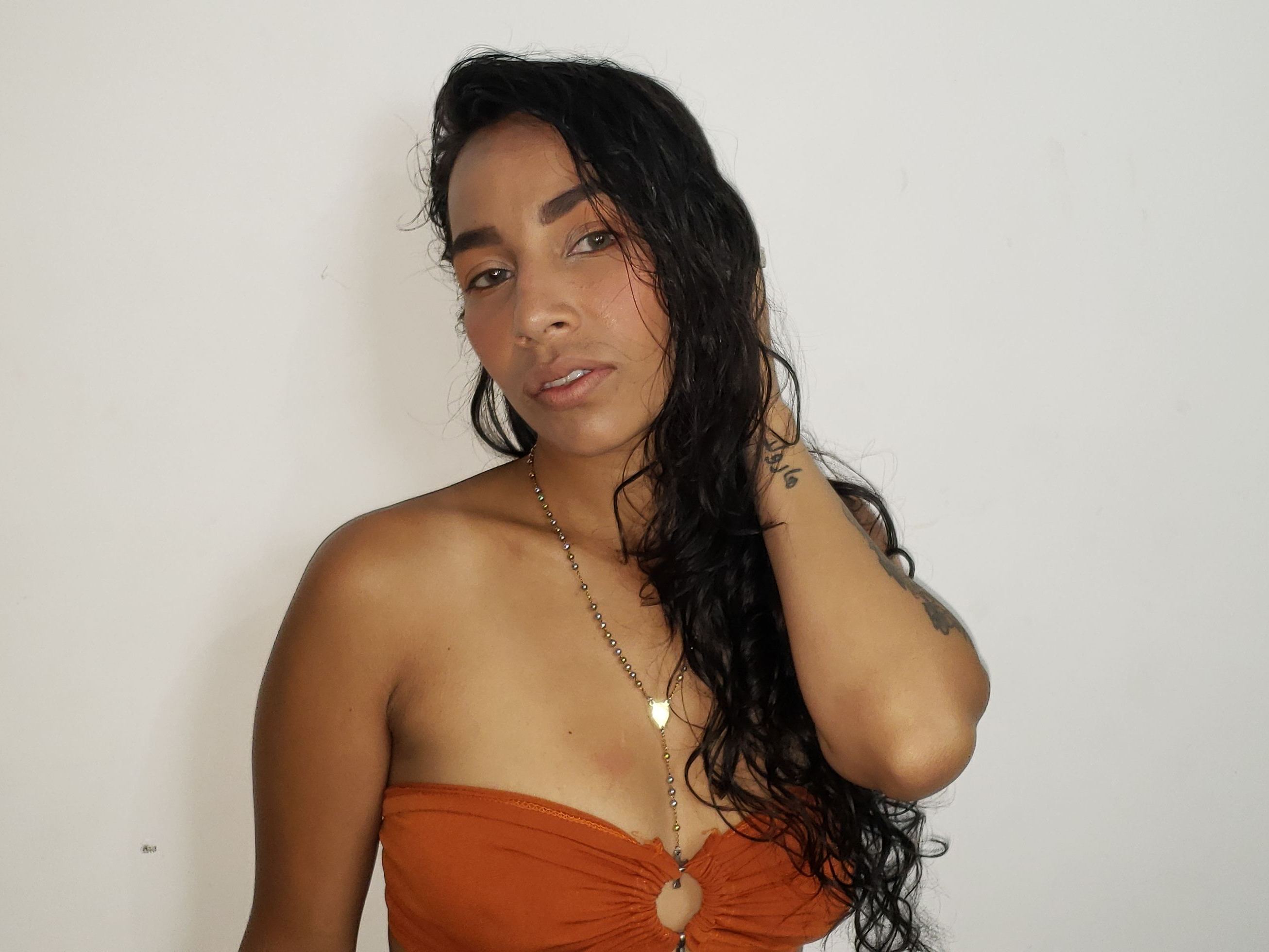 Hotroomladys immagine del profilo del modello di cam