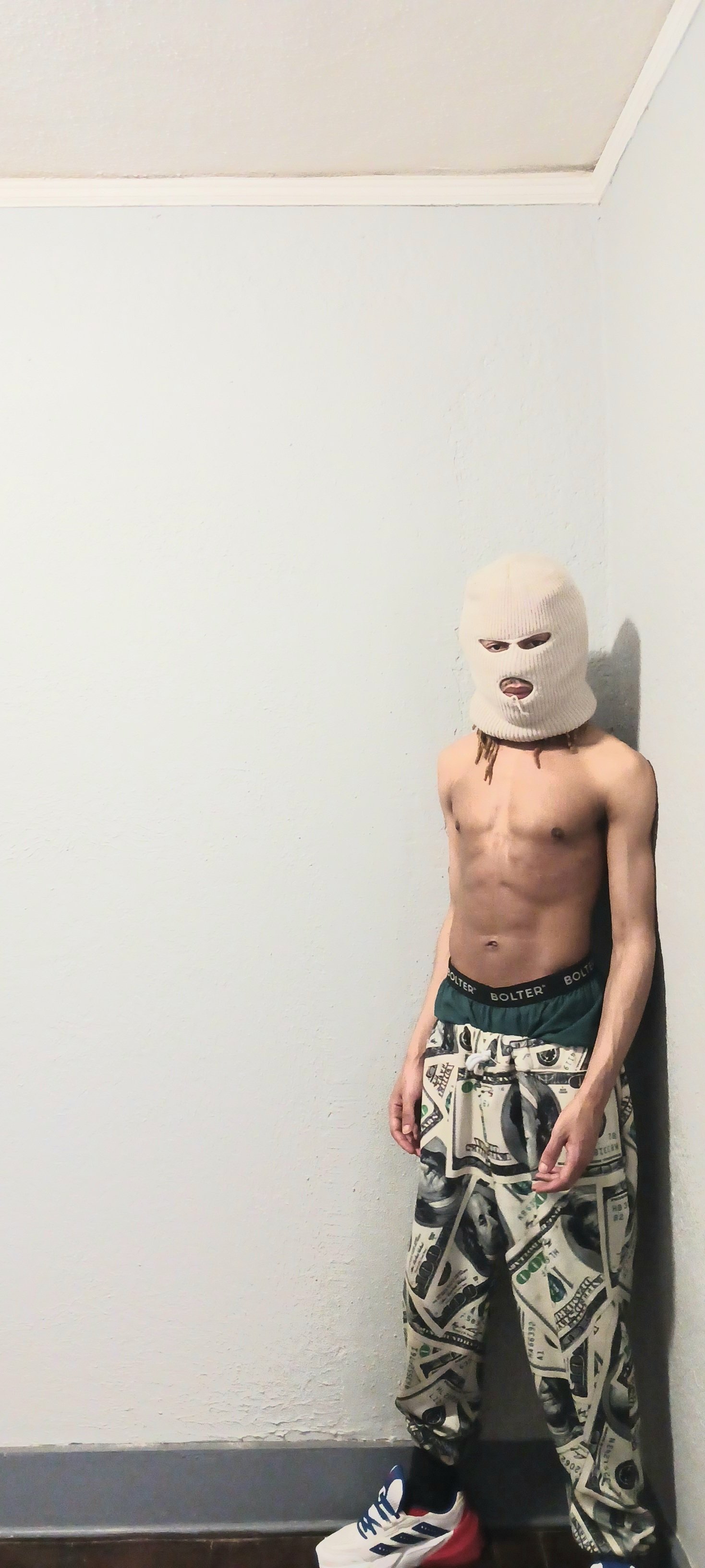 Performer Diodre Photo 1