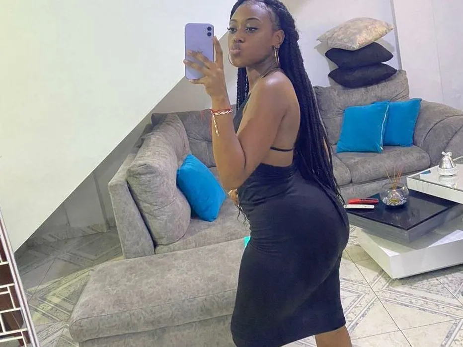 Imagen de perfil de modelo de cámara web de Canelalove37