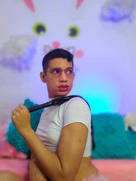 Intérprete ArielFemboy23 Foto 8