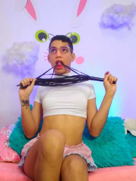 Intérprete ArielFemboy23 Foto 9