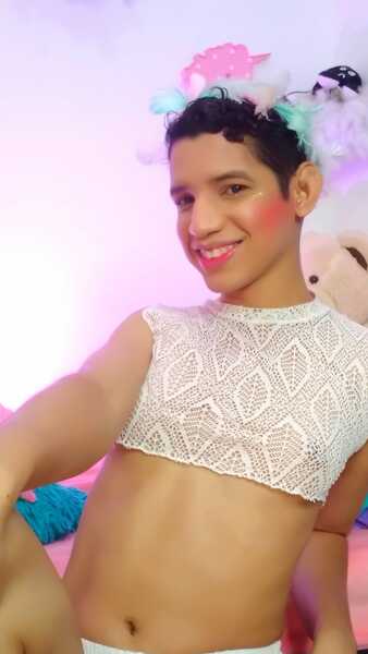 Intérprete ArielFemboy23 Foto 1