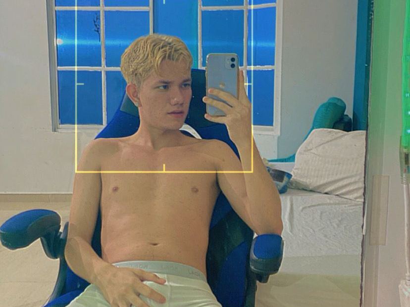 Imagen de perfil de modelo de cámara web de SebasthianJhomson