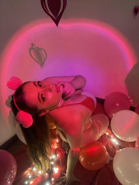 Performer CheerryPeachh Photo 7