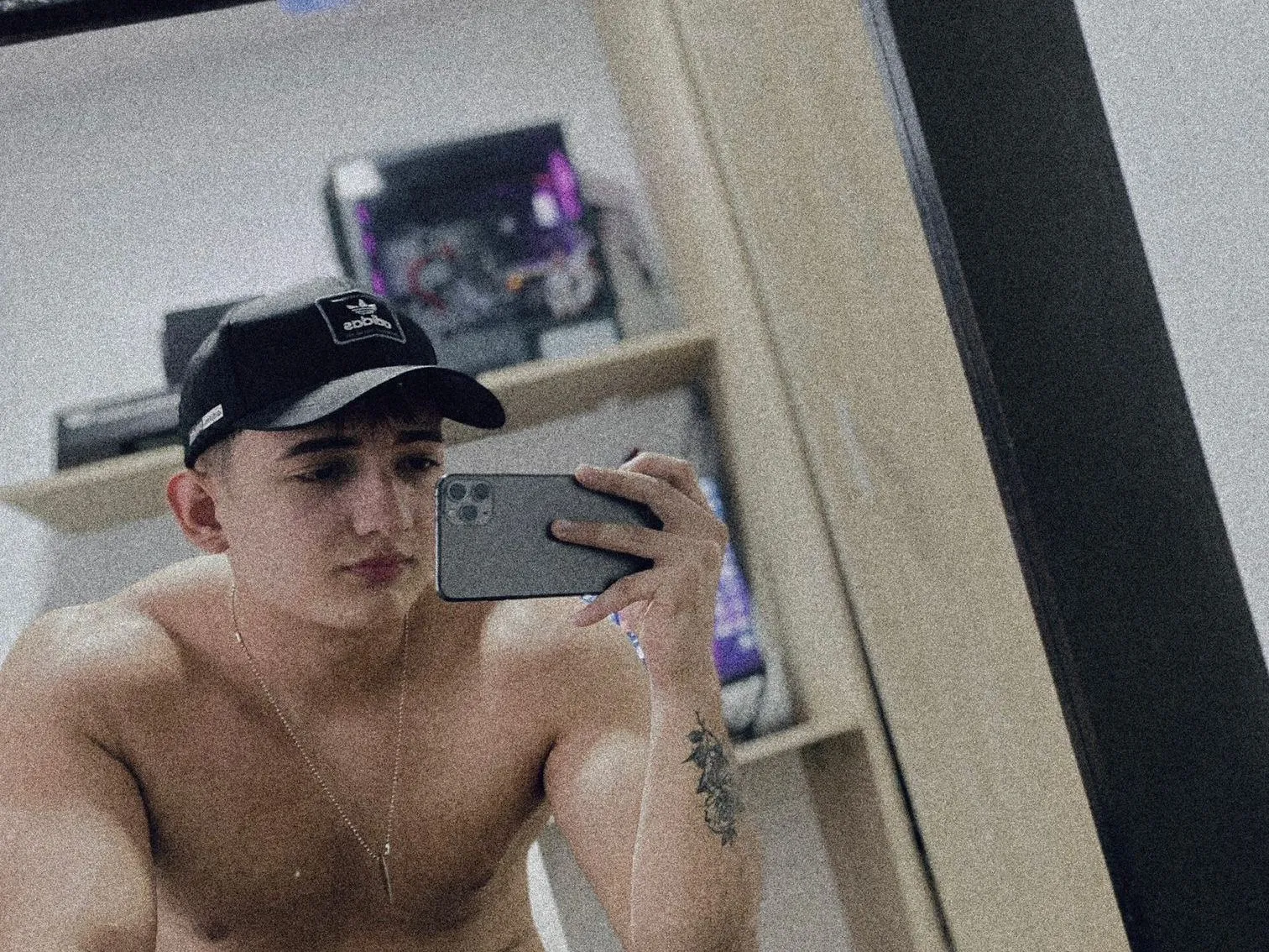 DavidKay45 profilbild på webbkameramodell