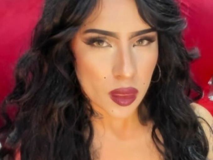 Adelafetish cam model profile picture