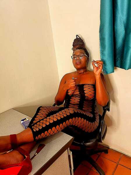 Artista BurstyBabyDoll Foto 5