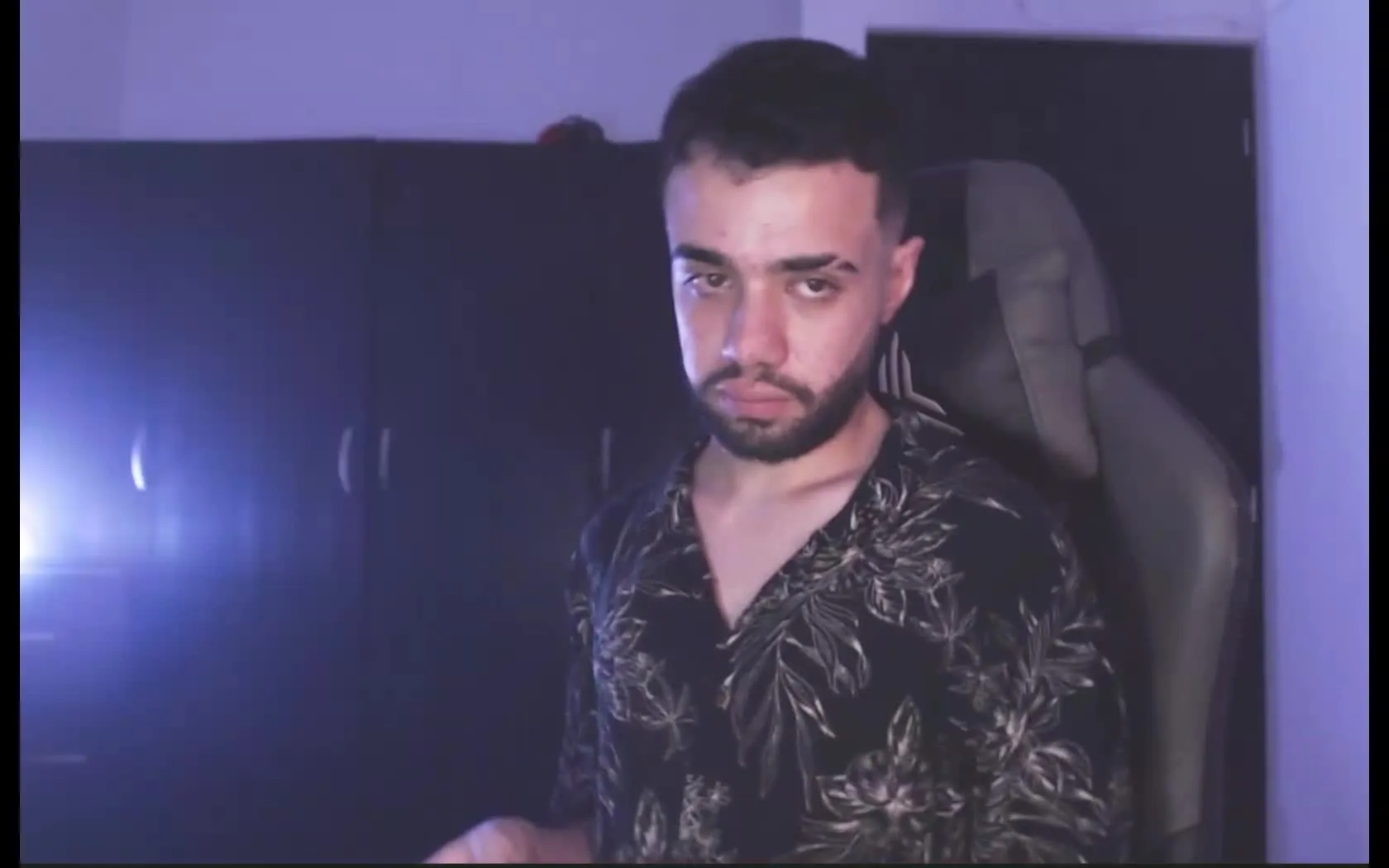 Performer AndrewParker Video 1